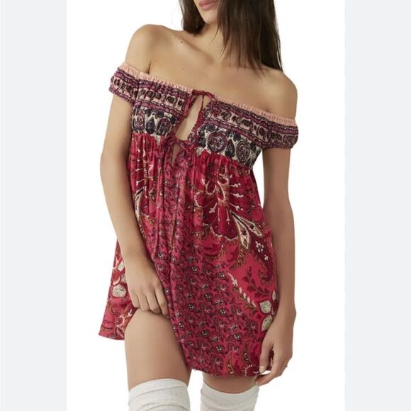 FREE PEOPLE BALI MARIPOSA SLIP DRESS IN STAWBERRY COMBO/FUCHSIA SIZE IS XS NWOT - Picture 1 of 9